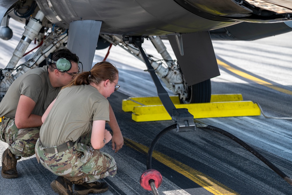 Yokota, Misawa Airmen conduct annual Aircraft Arresting System certification