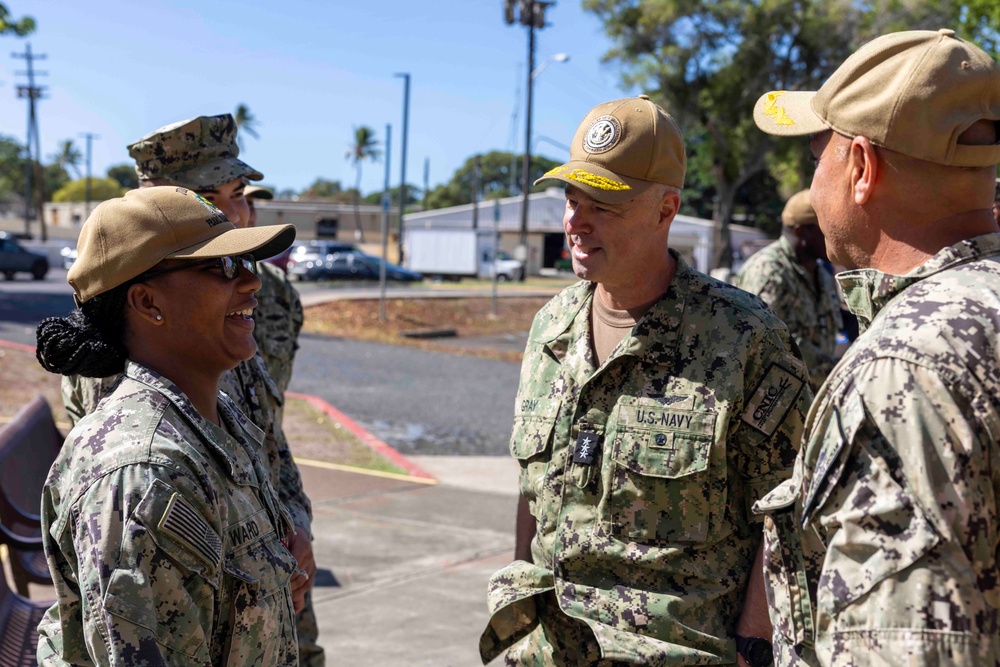 VADM Scott Gray visits Joint Base Pearl Harbor-Hickam