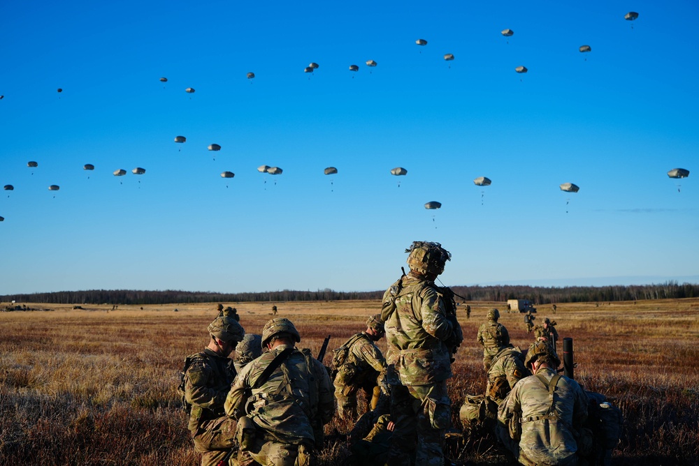 2nd IBCT, 11th Airborne Division Jumps back into Alaska to complete the final jump for Arctic Aloha