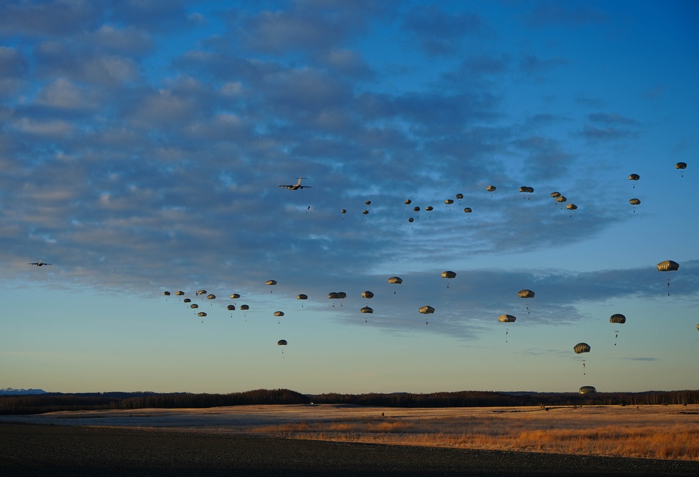 2nd IBCT, 11th Airborne Division Jumps back into Alaska to complete the final jump for Arctic Aloha