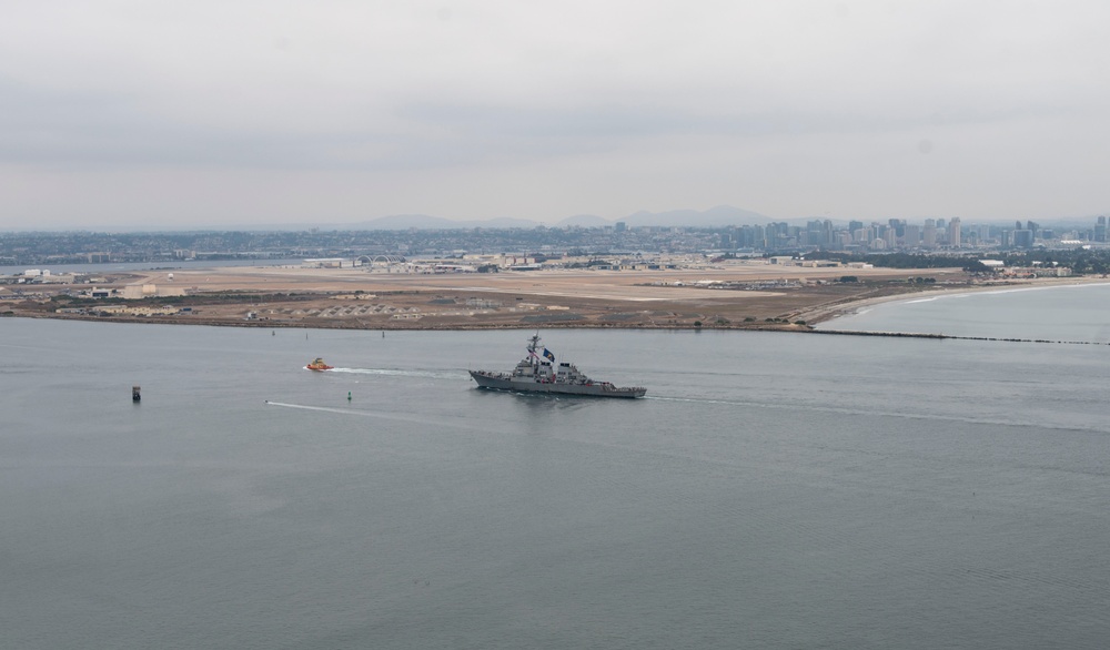 USS Russell (DDG 59) Returns to Homeport