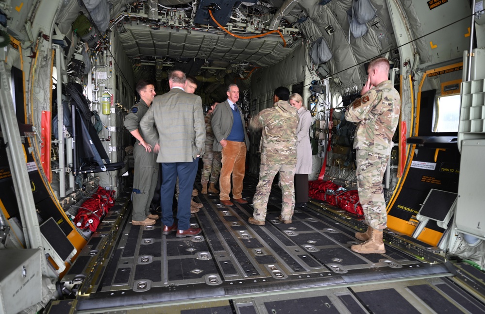 Team Mildenhall, Liberty Wing host High Sheriffs, HM Vice-Lord Lieutenants, Deputy Lieutenants for familiarization visit