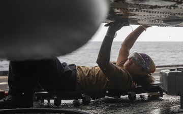 USS Gettysburg Conducts Routine Operations