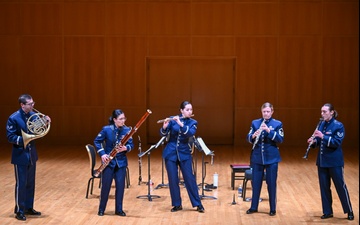 U.S. Air Force Heritage Winds performs in Youngstown