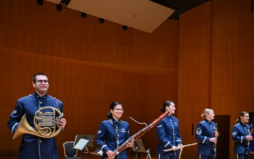 U.S. Air Force Heritage Winds performs in Youngstown