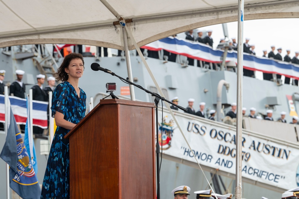 USS Oscar Austin Arrival Ceremony