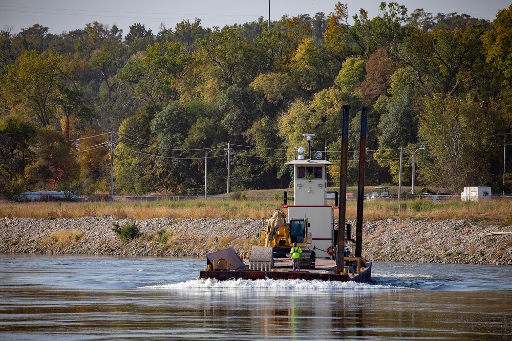 Omaha District, tribally-owned company partner for Missouri River maintenance