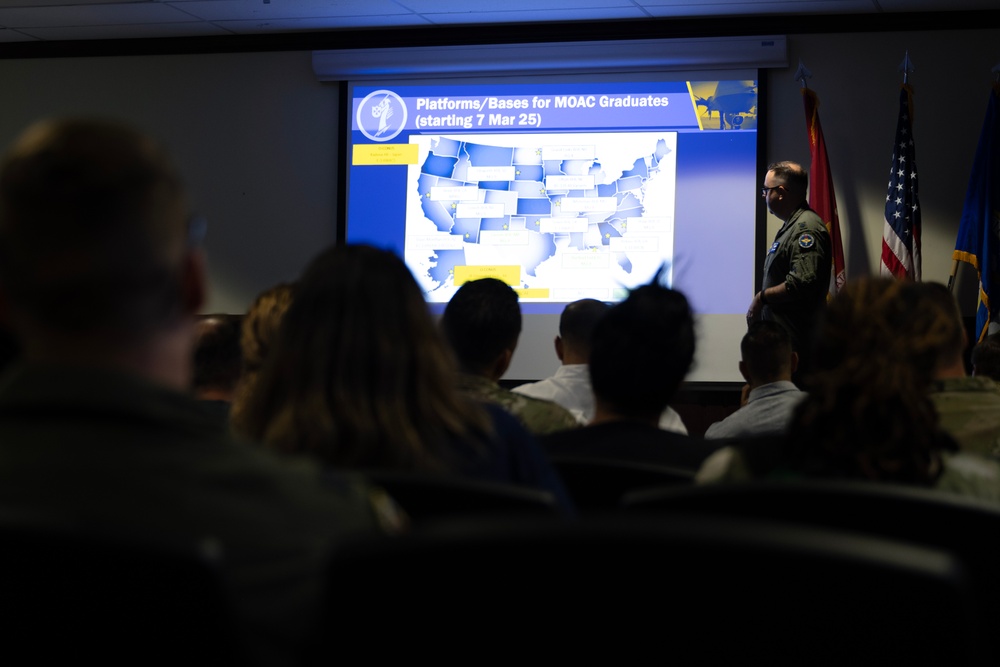 Honorary commanders visit JBSA mission partners