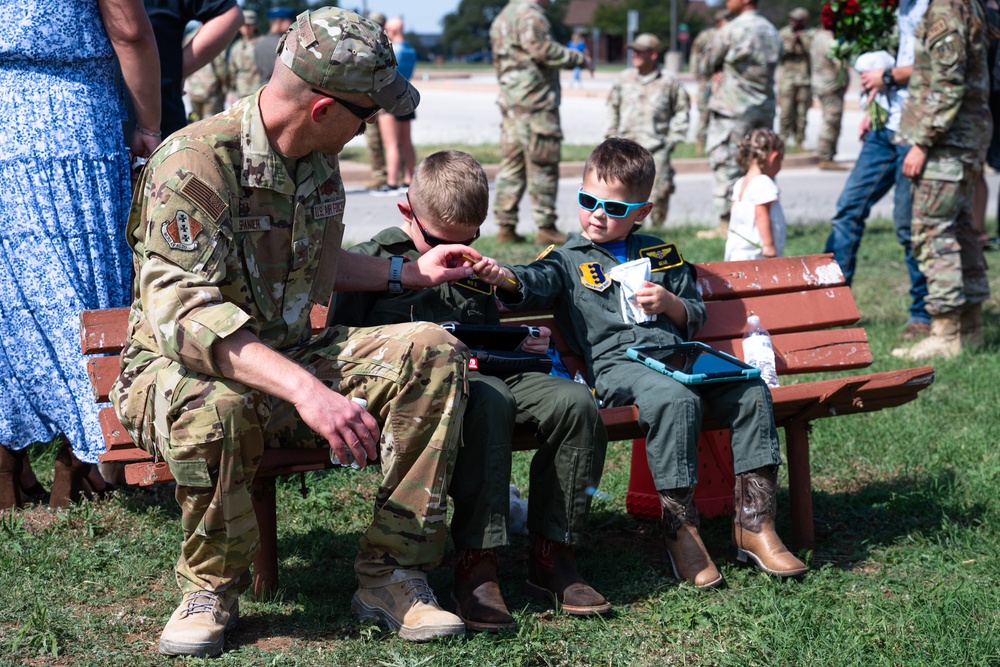 Dyess welcomes home deployed Airmen