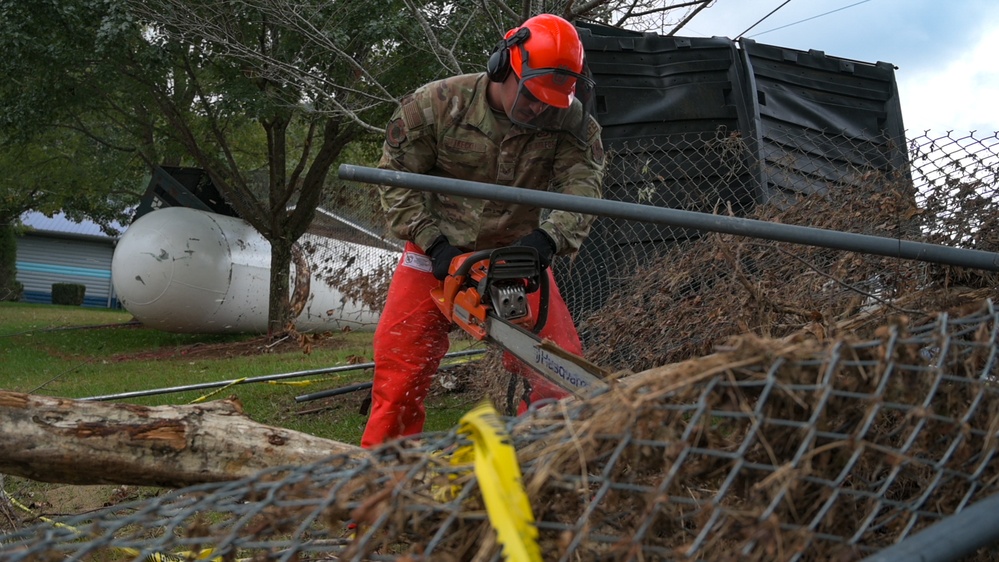 Tennessee Airmen clear debris in aftermath of Hurricane Helene