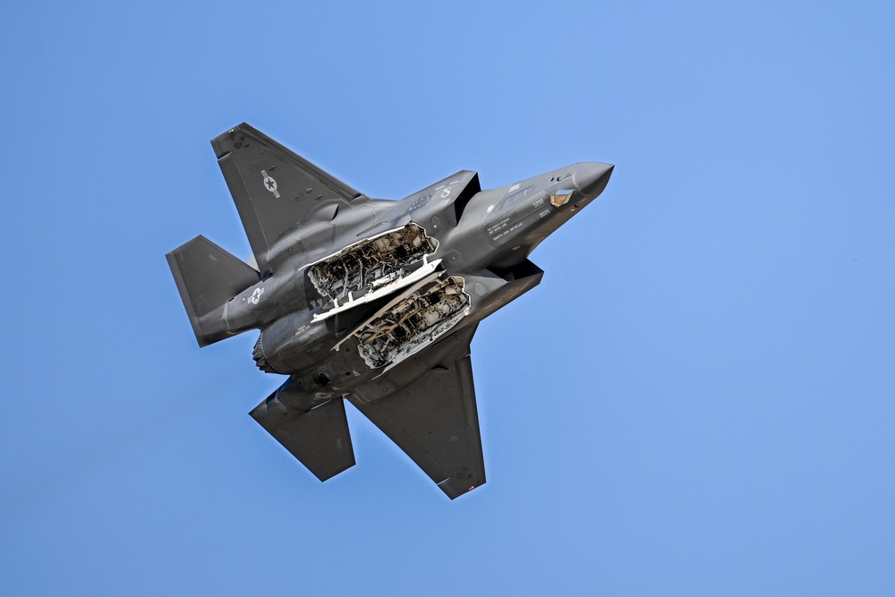 F-35 Demo team rehearses at home base