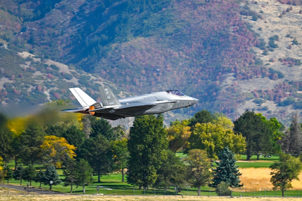 F-35 Demo team rehearses at home base