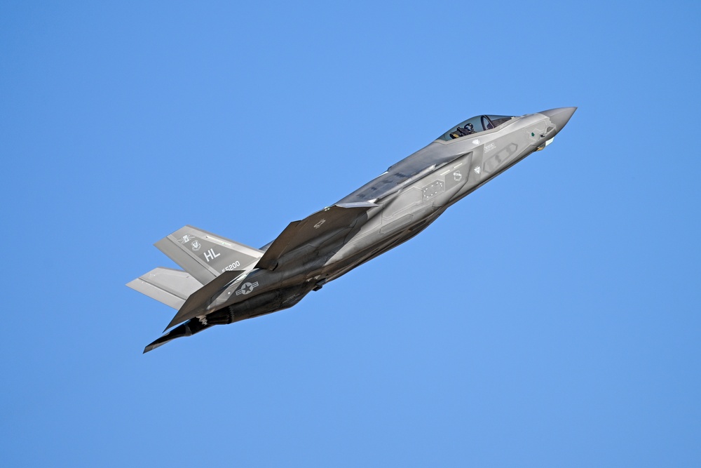 F-35 Demo team rehearses at home base