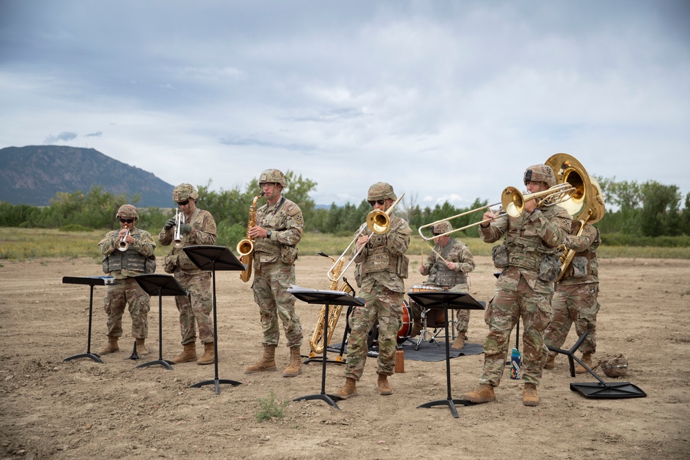 4ID band performs for soldiers during Lethal Ivy