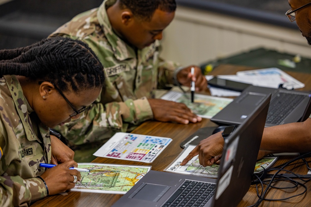 410th Contracting Support Brigade enhances readiness with Warrior Week