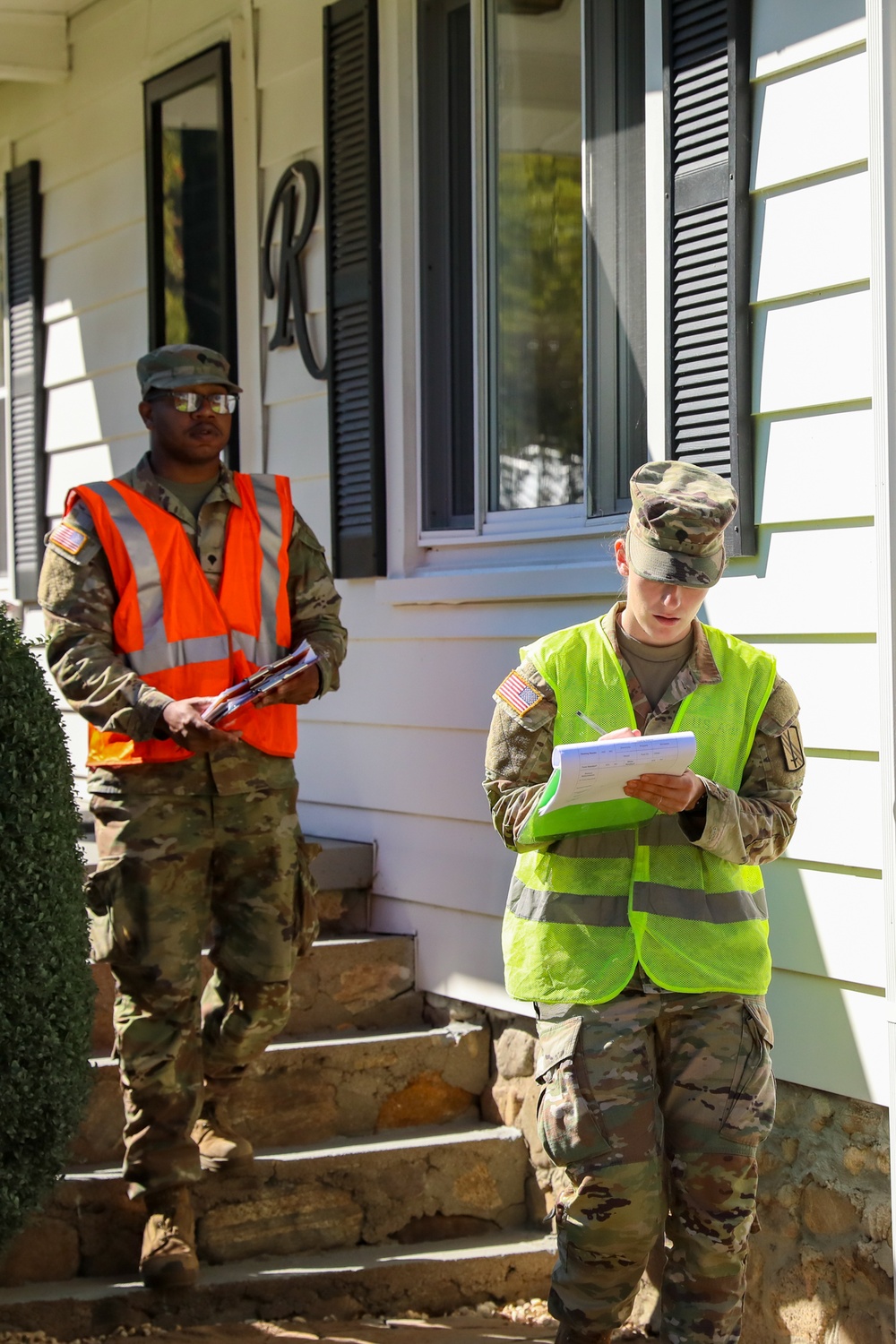 NC Guardsmen Go Door to Door after Tropical Storm Helene