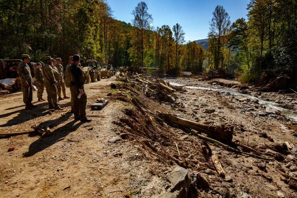 North Carolina National Guard soldiers assist the Indiana Task Force One Urban Search and Rescue team