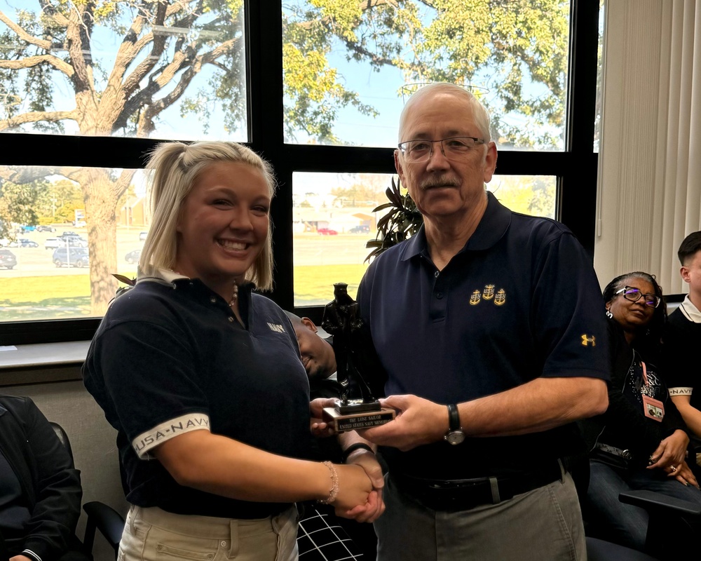 NTAG Great Lakes Sailors Awarded the Lone Sailor