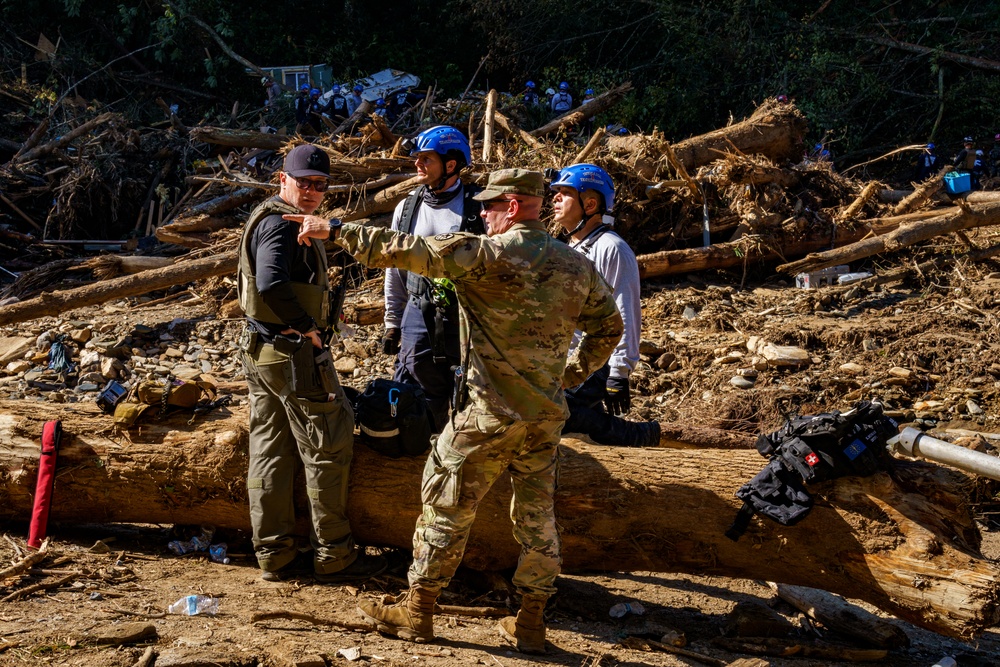 North Carolina National Guard soldiers assist the Indiana Task Force One Urban Search and Rescue team
