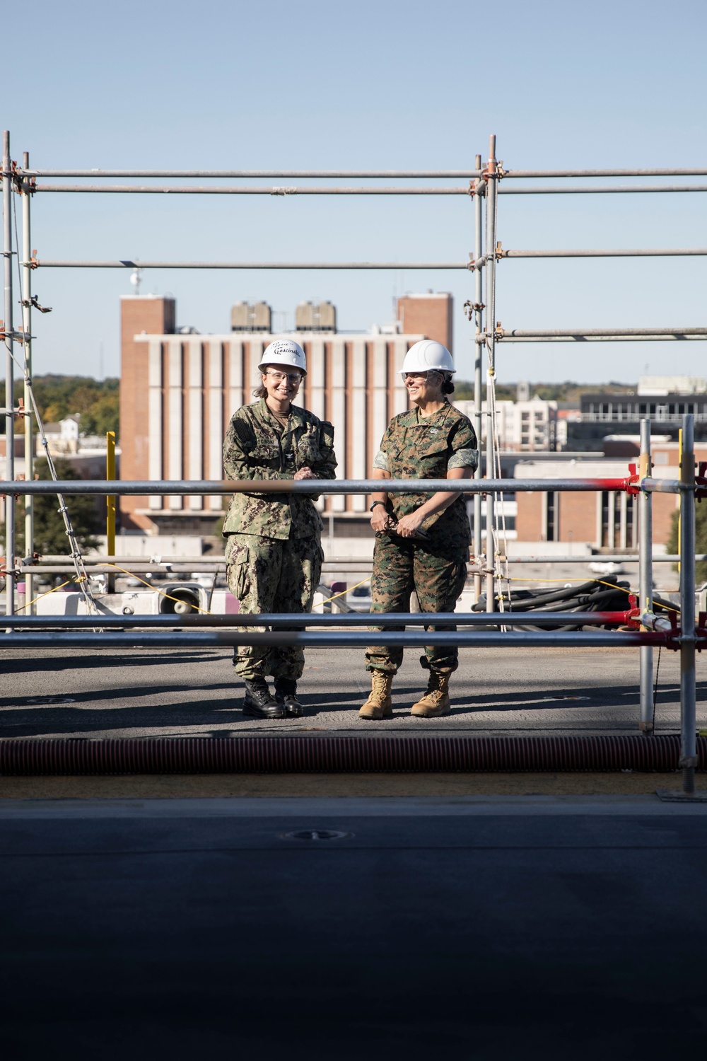 MARFORCOM Tours USS Kearsarge