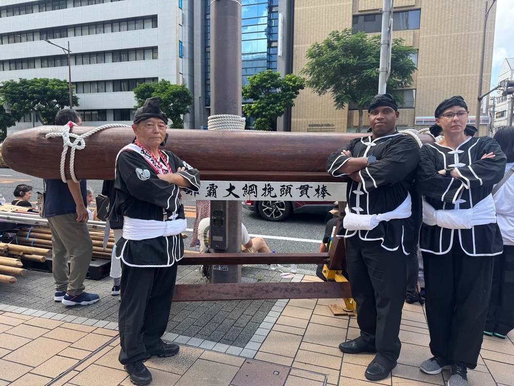 Torii Station leadership participates in Naha Giant Tug-of-War