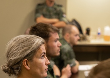 Dutch Marines attends a prolonged casualty care class