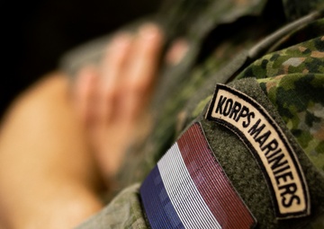 Dutch Marines attends a prolonged casualty care class
