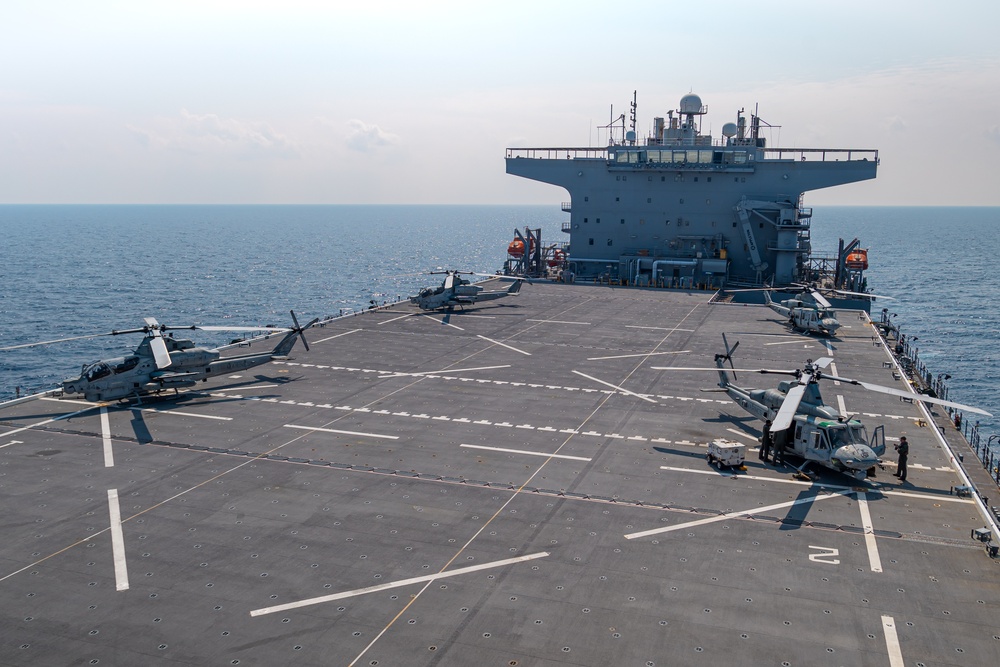 VMM-165 (Rein.) Marines Conduct Aviation Ordnance Ops Aboard USS Miguel Keith