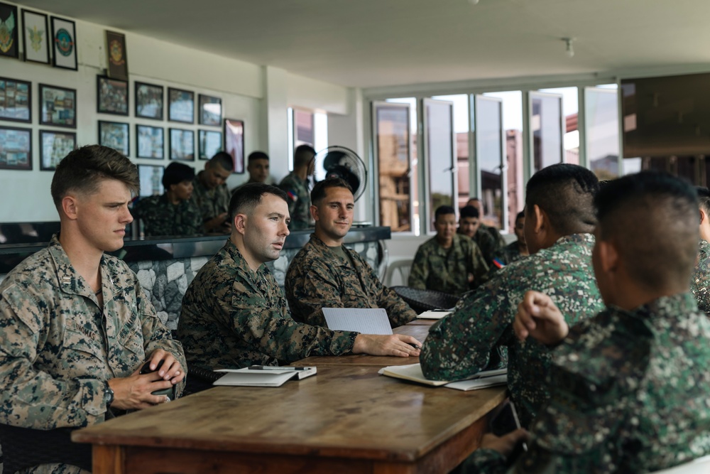 KAMANDAG 8: U.S., Philippine Marines, JGSDF hold planning meeting in Burgos