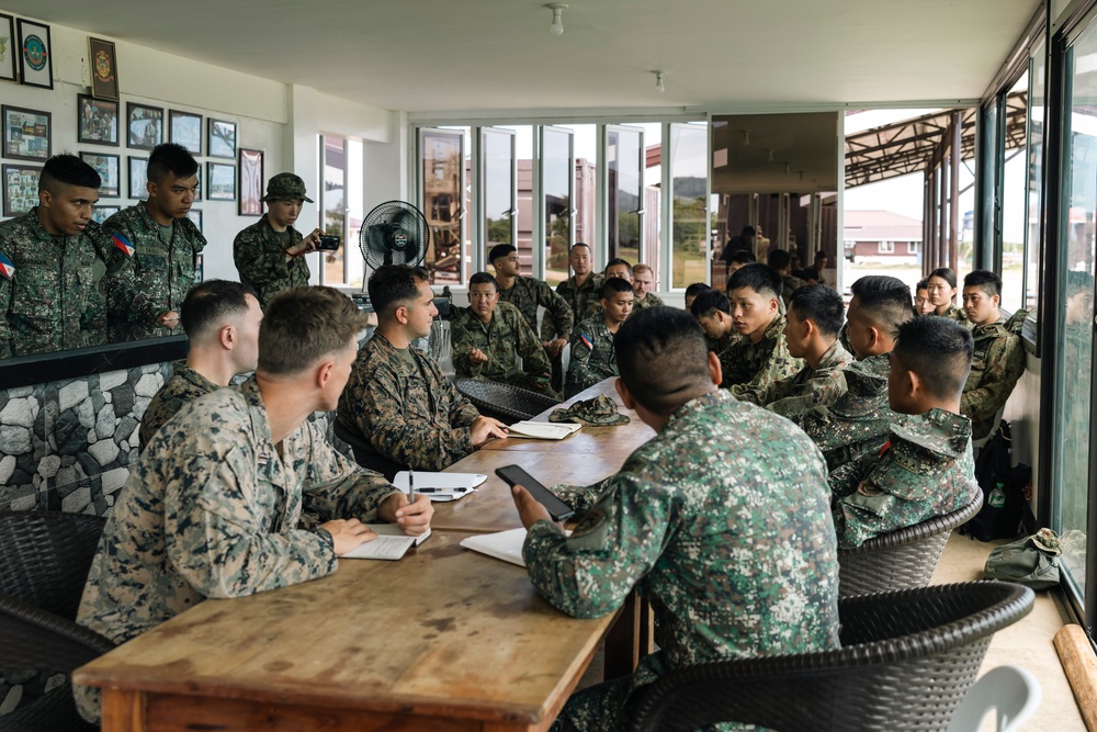 KAMANDAG 8: U.S., Philippine Marines, JGSDF hold planning meeting in Burgos