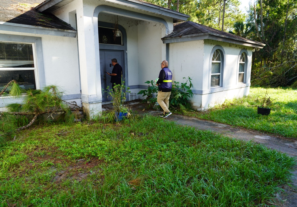 Disaster Survivor Assistance Crews on the Ground in Palm Beach County, FL