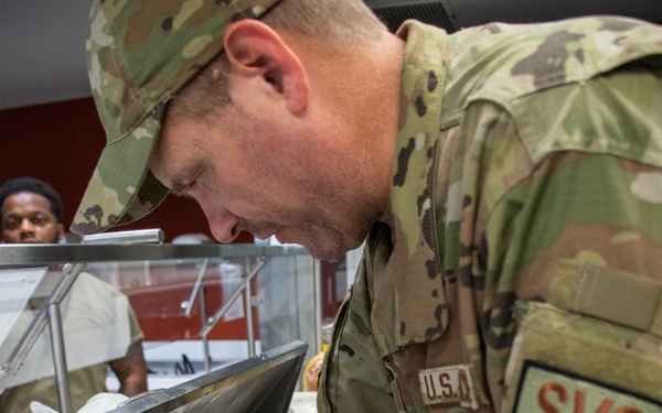 131st Force Support serves lunch at the In-flight Kitchen