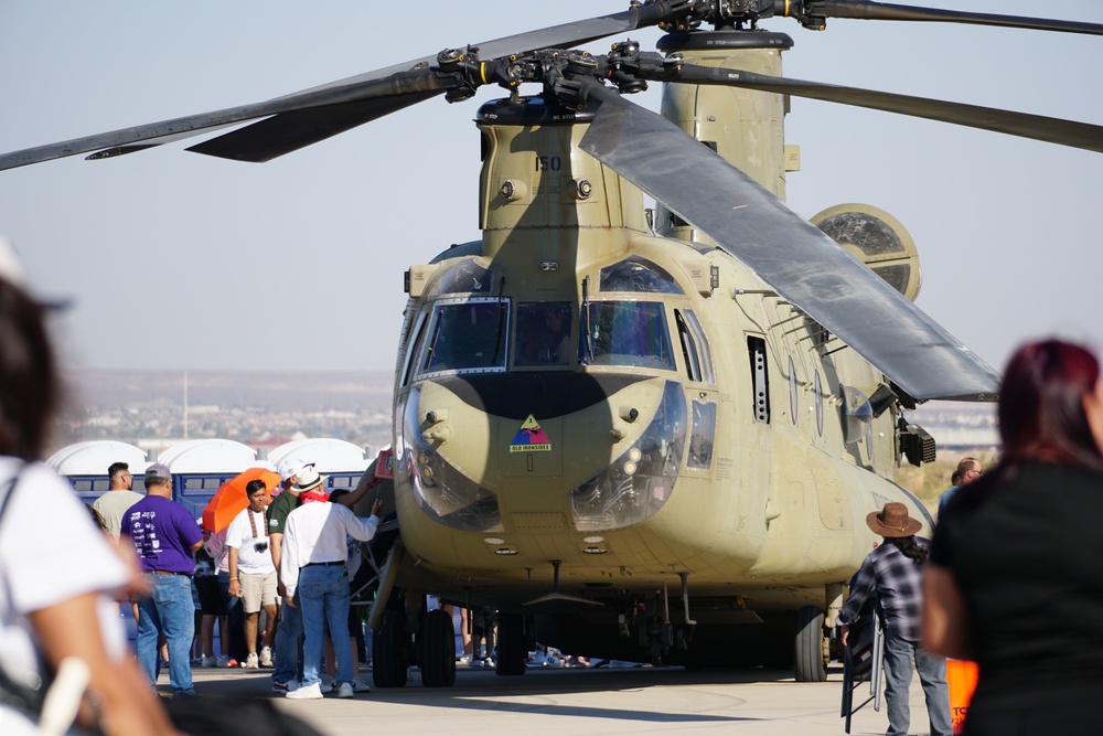 1st Armored Division Leaves Lasting Impression at Amigo Airsho