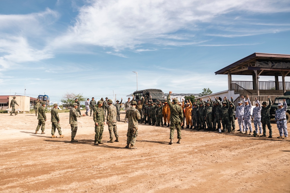 KAMANDAG 8: U.S., Philippine Marines, JGSDF; Small Boat SMEE