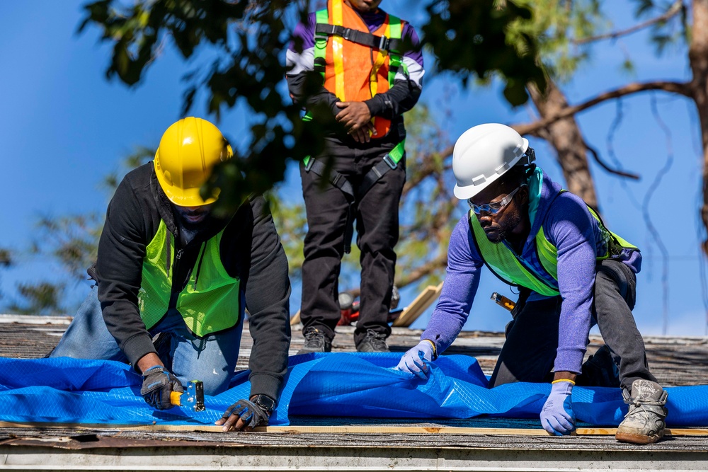 U.S. Army Corps of Engineers First Blue Roof Project in Sarasota for Hurricane Milton