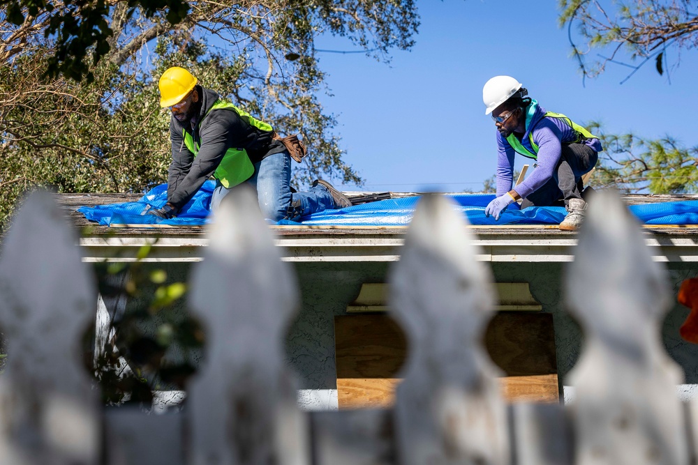 U.S. Army Corps of Engineers First Blue Roof Project in Sarasota for Hurricane Milton