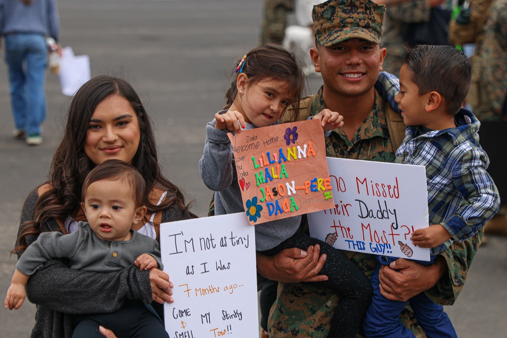 Elements of the 15th MEU Return from Deployment Aboard USS Harpers Ferry