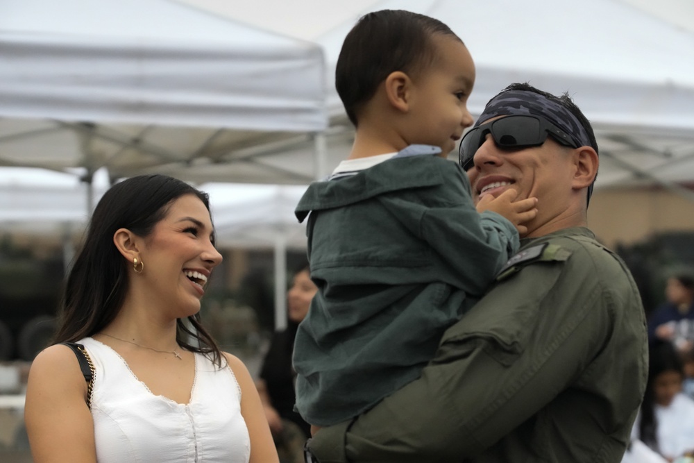 Elements of the 15th MEU Return from Deployment Aboard USS Harpers Ferry