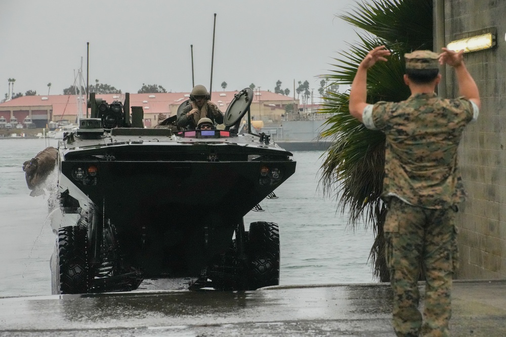 Elements of the 15th MEU Return from Deployment Aboard USS Harpers Ferry