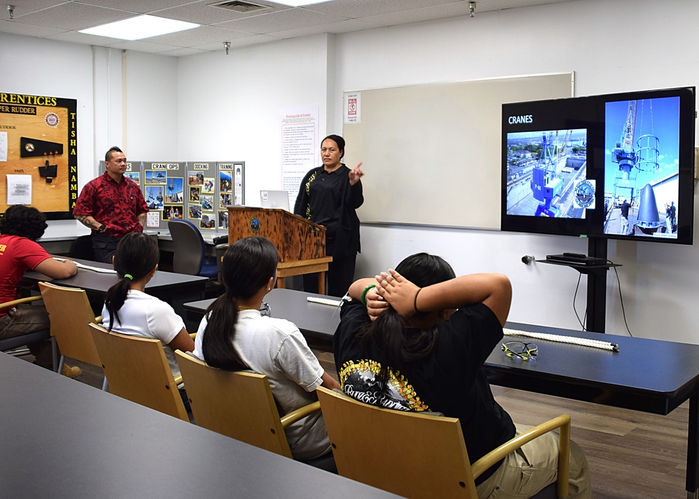 Kailua High School visits PHNSY &amp; IMF