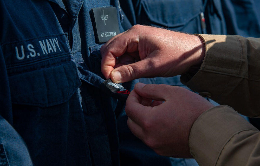 USS ESSEX (LHD 2) All Hands Call