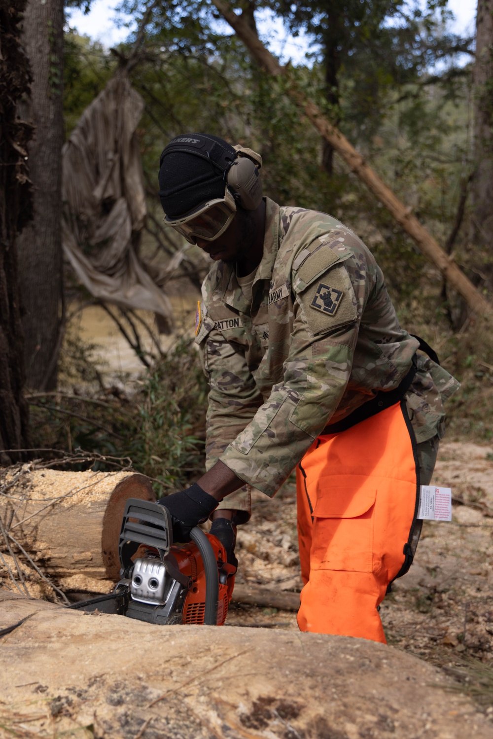 27th Engineer Battalion saws through debris while conducting route clearance