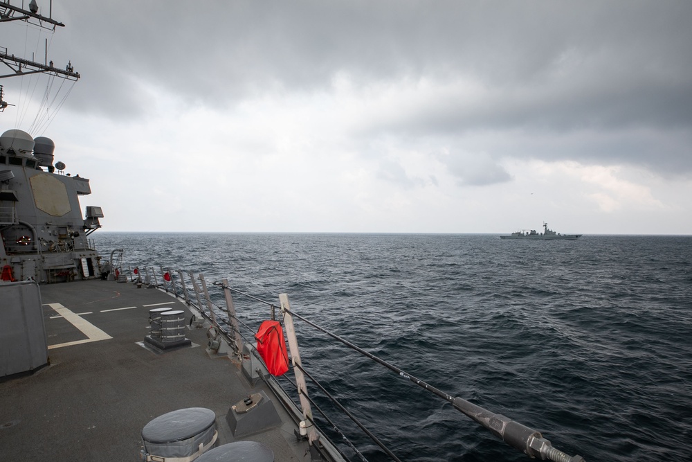 O’Kane conducts PASSEX with Pakistan Navy’s PNS Zulfiqar