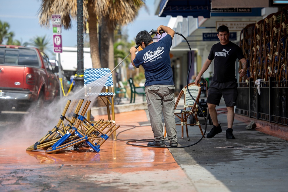 Damage and debris in Sarasota, Florida