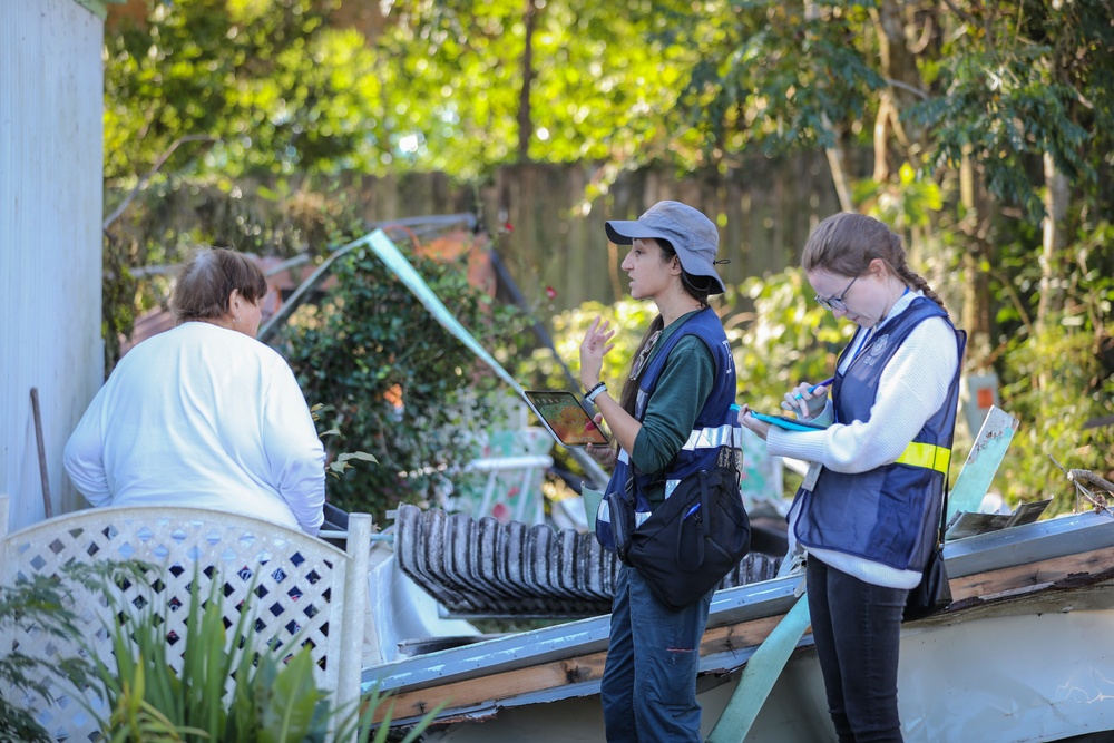 DVIDS - Images - DSA and FEMA Corps Outreach [Image 4 of 10]