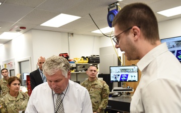 NAWCAD Lakehurst Welcomes Army Reserve Assistant Chief