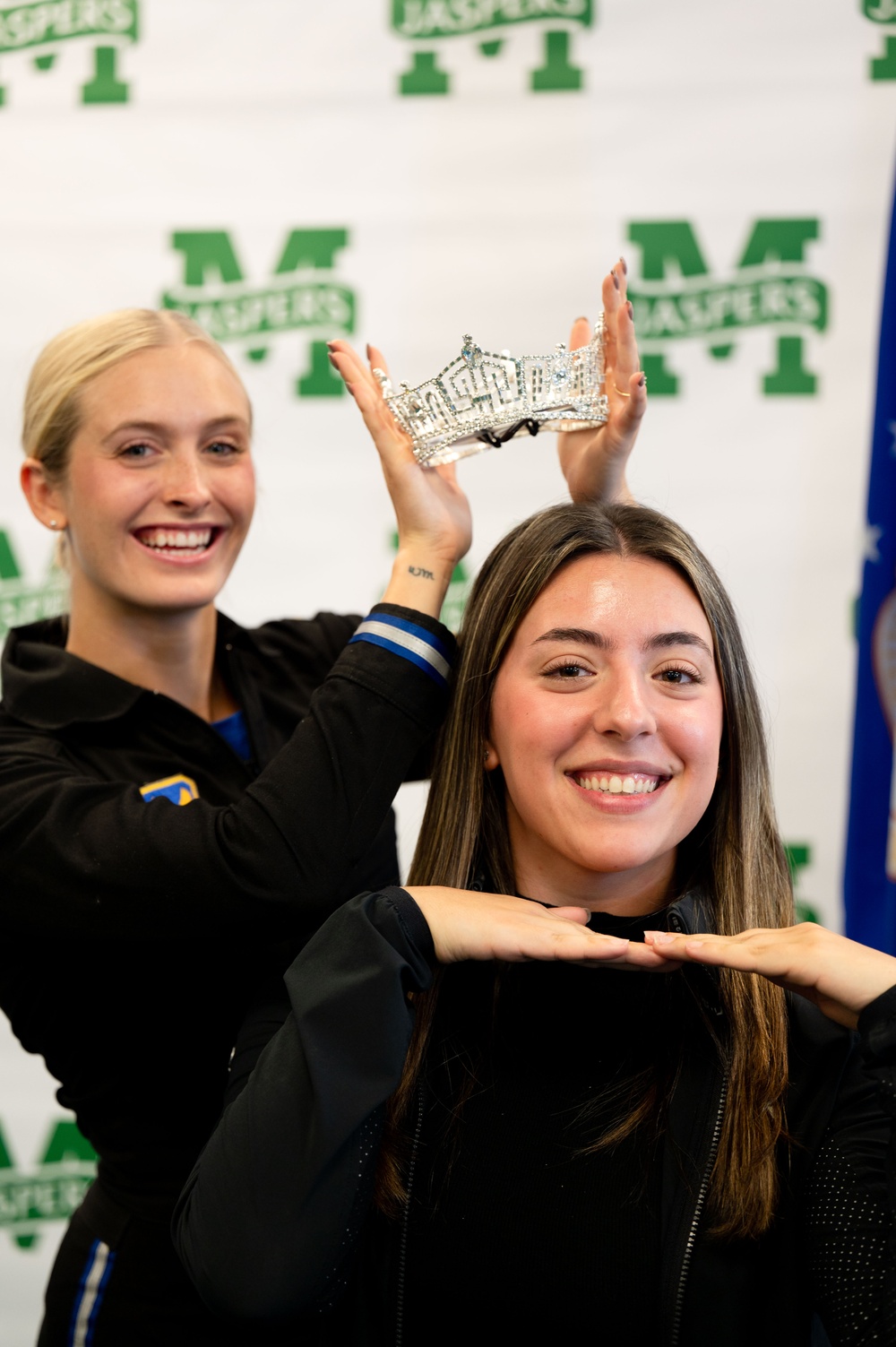 Lt Marsh Inspires Students at Manhattan University