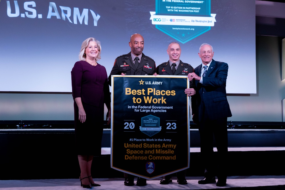 Army Civilian Showcase Celebrates Top 5 Best Places to Work in the Army