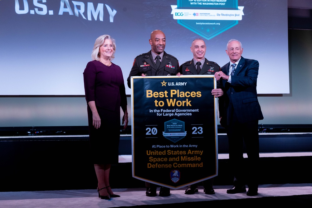 Army Civilian Showcase Celebrates Top 5 Best Places to Work in the Army