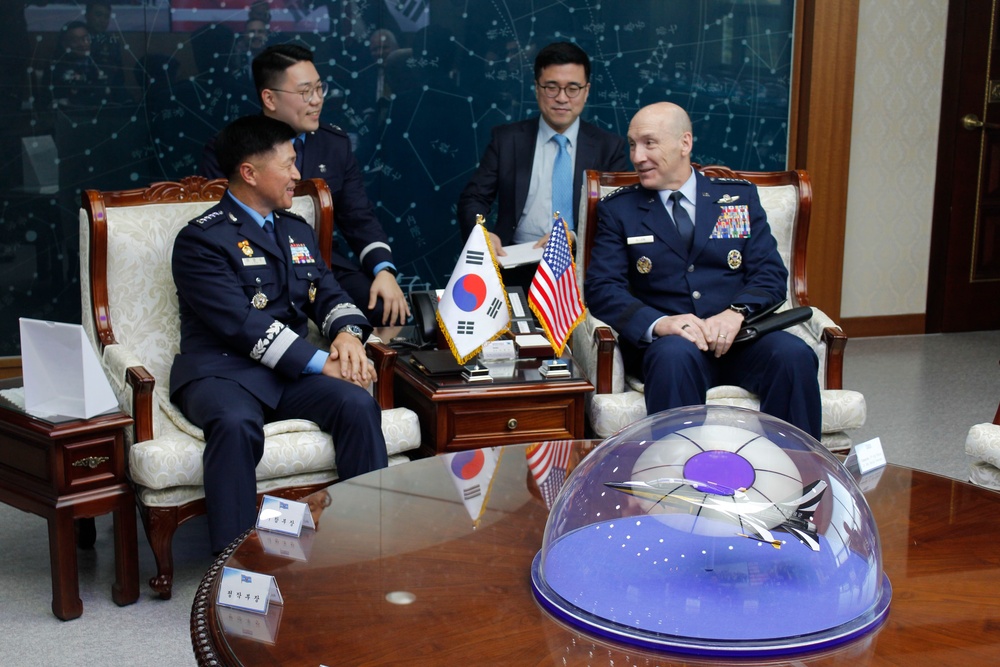 CSAF, CMSAF visit Korea